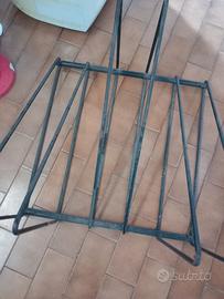 ferro per appoggiare biciclette