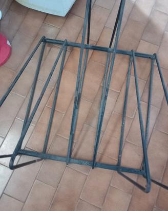 ferro per appoggiare biciclette