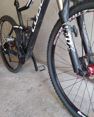 Mountain bike Cube