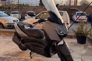 Yamaha XMAX 300