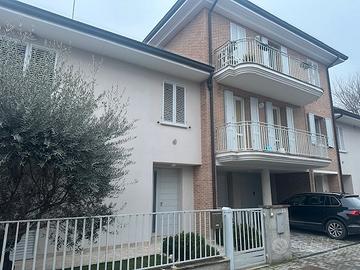 Ampio trilocale con cucina recentissimo