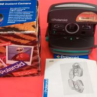 Polaroid 600 Instant Camera