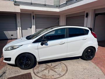 Ford fiesta titanium