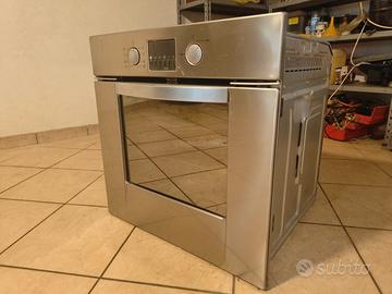Forno ventilato Ariston da incasso standard 