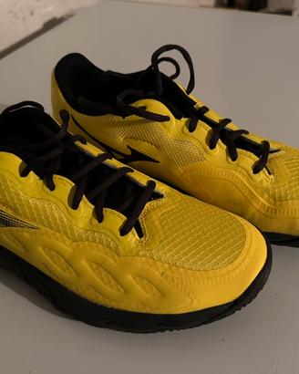 Scarpe per campi sintetici Mizuno