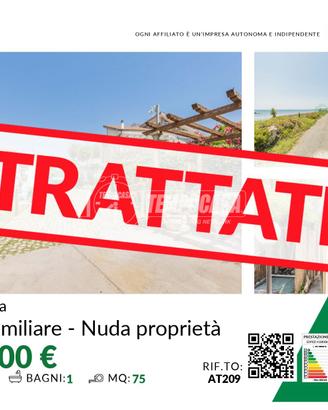 Villa Bifamiliare a Santa Marinella 3 locali