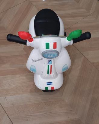 Vespa chicco cavalcabile.