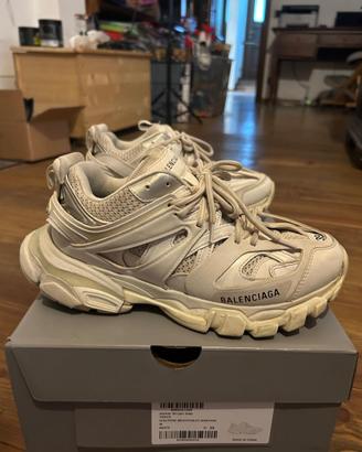 Scarpe Balenciaga modello Track