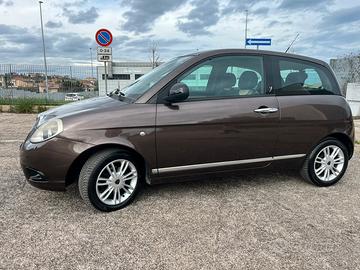 Lancia ypsilon 1,3 multijet 75 cv - diesel