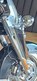 Paragambe cromati Harley Road King 2009
