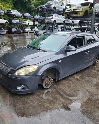 KIA CEED 2008 SOLO PER RICAMBI