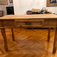 Tavolo in legno