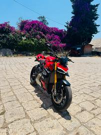 DUCATI STREETFIGHTER V4s