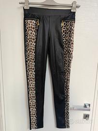 Leggings effetto pelle con stampa leopardata