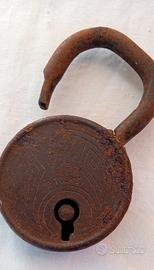 antico lucchetto da collezione 