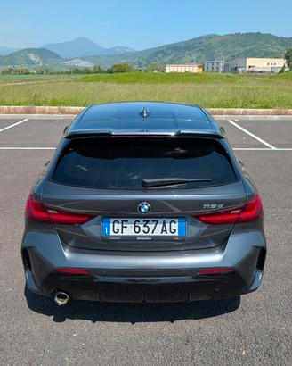 Bmw 116 116d 5p. Msport