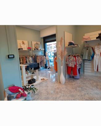 arredamento negozio abbigliamento 