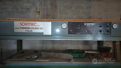 Pressa tornio carteggiatrice