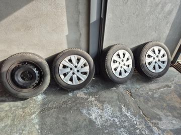 Ruote complete cerchi in ferro da 15 per kia