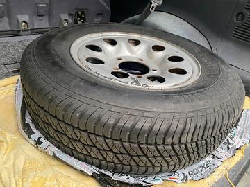 Cerchione  pneumatico ruota bridgestone Suzuki