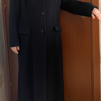 Cappotto vintage di Valentino in lana nera