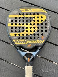 Racchetta padel Bullpadel Hack + custodia