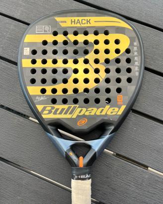 Racchetta padel Bullpadel Hack + custodia