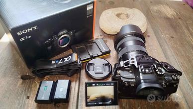Sony A7S III + Sony 24-105mm f4 + Cage e accessori