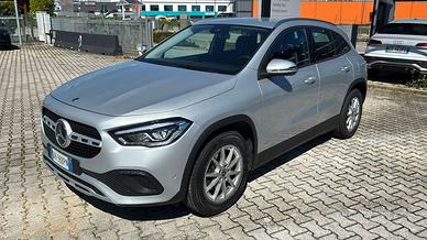 Mercedes-Benz GLA GLA-H247 2020 - 200 d Busin...