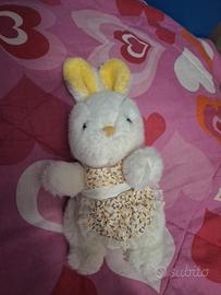 peluche coniglio