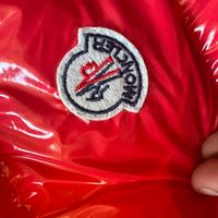 Smanicato moncler