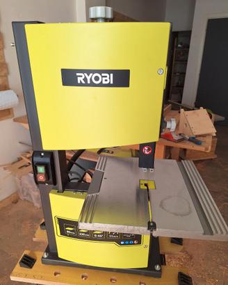 Sega a nastro RYOBI RBS904