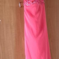 Abito rossa da cerimonia per donna