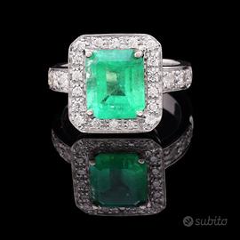 ANELLO ORO 18KT SMERALDO 4.50CT E BRILLANTI 0.33CT