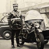 Vigile Urbano Ghisa Sidecar Milano Poster Stampa