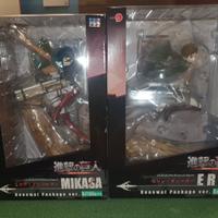 Statua figure attack on titan Mikasa e eren
