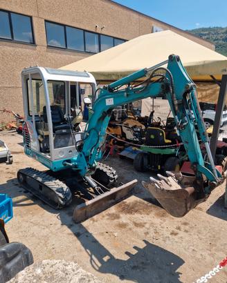 MINIESCAVATORE SUNWARD 15 QUINTALI