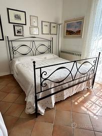 Letto artigianale in ferro battuto pieno 207x175