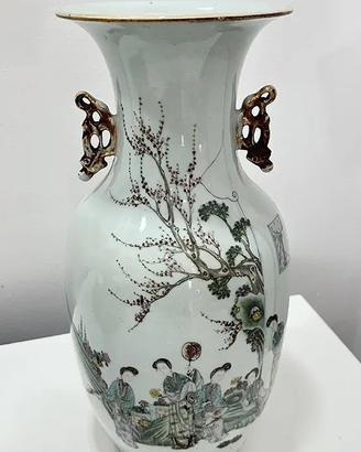 Vaso in Porcellana con Anse Plastiche – Cina, XX 