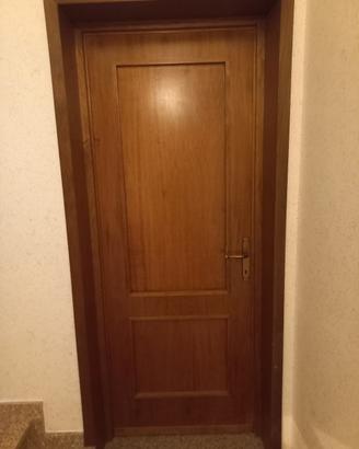 Porte classiche da interno in noce 