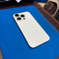 iPhone 15 pro 128 gb