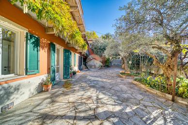 VILLA SINGOLA A RIVOLI