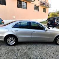 Mercedes E 200 K metano Avantgarde