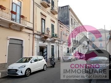 Bottega Artigianale Carrabile zona Corso Italia