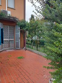 Luminoso locale buone condizioni