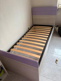 Letto con rete a doghe