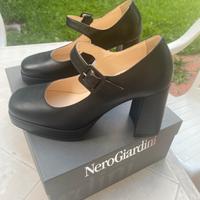 Decollete’ nere Nero Giardini n. 39 nuove