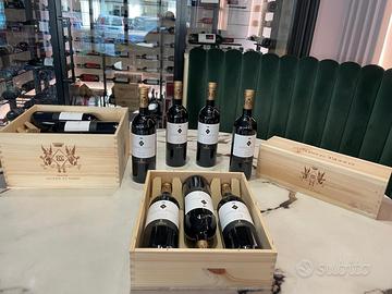 Vino Antinori Guado al Tasso stock verticale