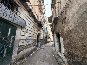 MONOLOCALE A CASTELLAMMARE DI STABIA