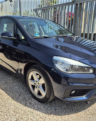 BMW 218d Active Tourer Advantage